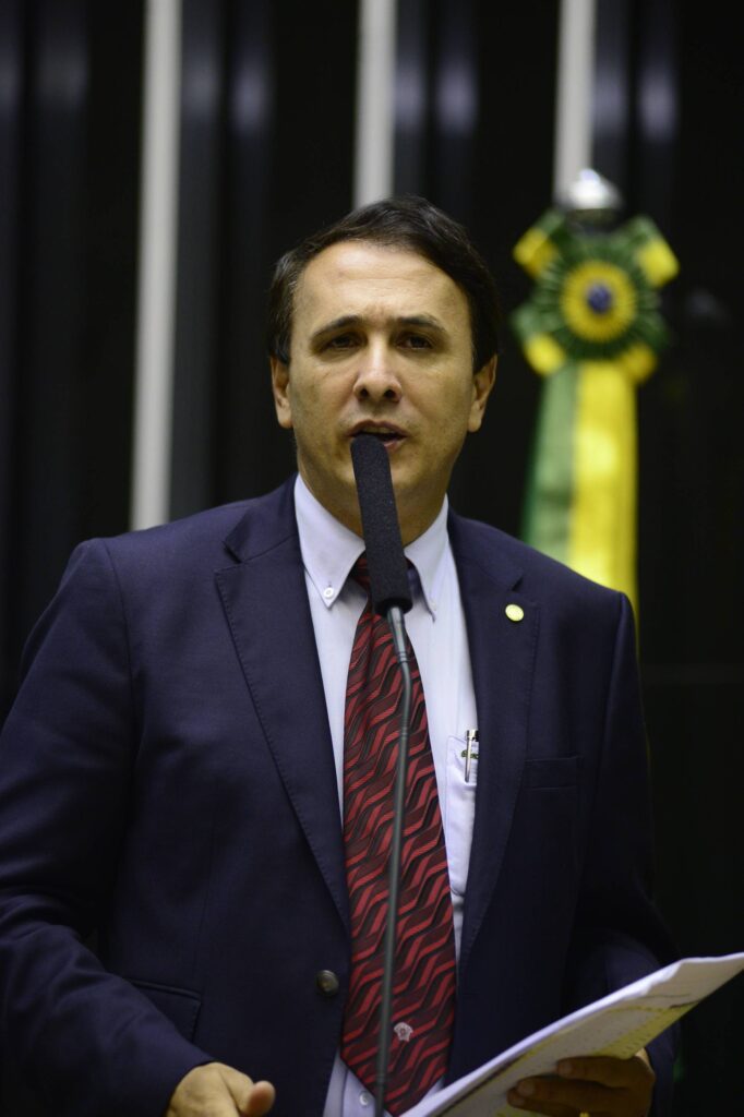 Gaguim faz discurso pró Bolsonaro em Brasília Carlos Gaguim