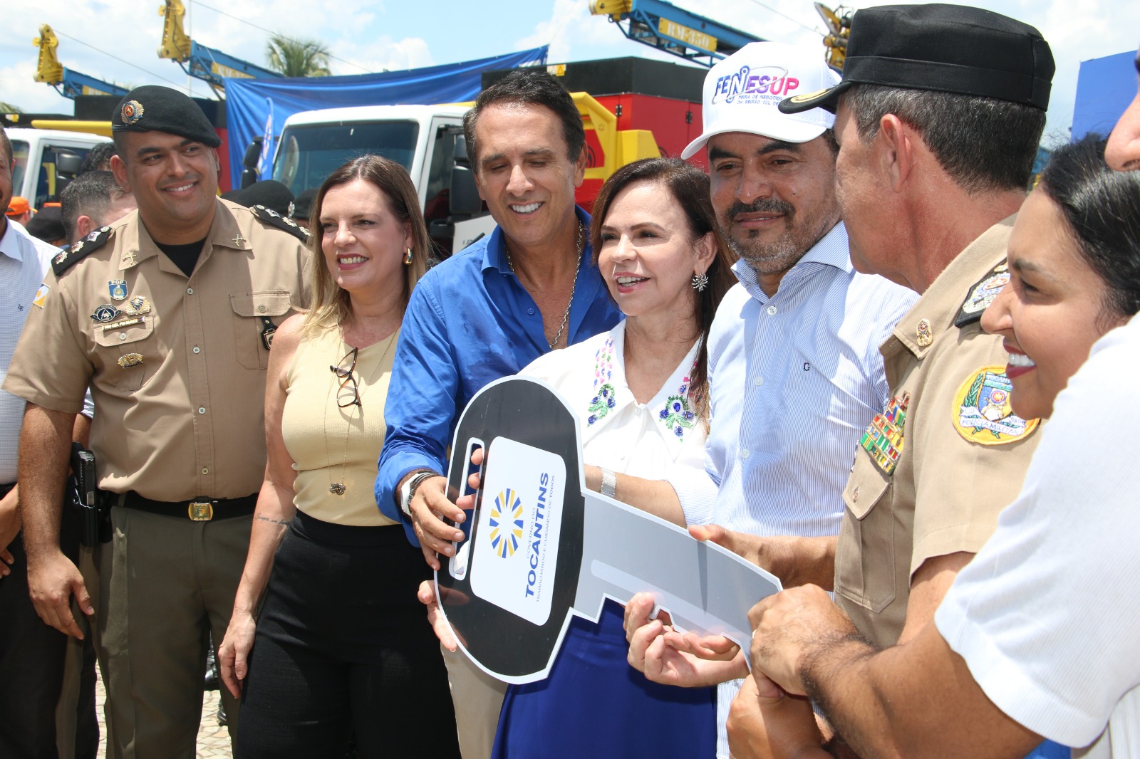 Deputado Federal Carlos Gaguim Ao Lado Do Governador Wanderlei Barbosa