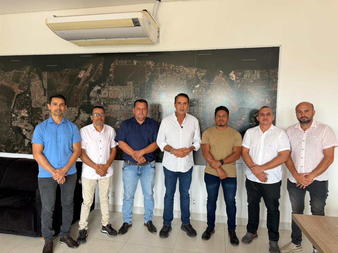 Ex-deputado Manoel Queiroz, Zé Mendonça e sete vereadores de Augustinópolis declaram apoio à pré-candidatura de Carlos Gaguim ao Senado